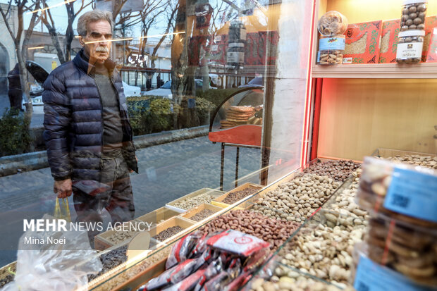 شب بلند، سفره کوتاه