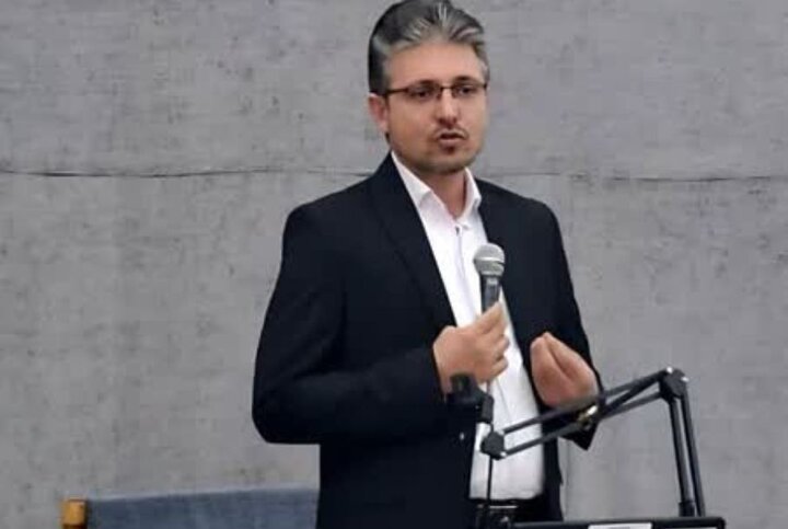 معاون فرماندار تنگستان: مدیریت هوشمند فضای مجازی در خانواده‌ ضروری است