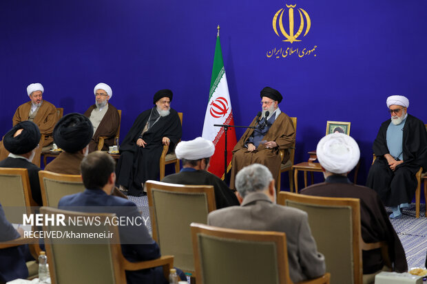 دیدار اعضای ستاد برگزاری کنگره بزرگداشت آیت‌الله العظمی میلانی با رهبر معظم انقلاب اسلامی