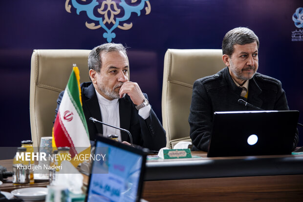 سفر یک روزه سید عباس عراقچی، وزیر امور خارجه ایران به اصفهان