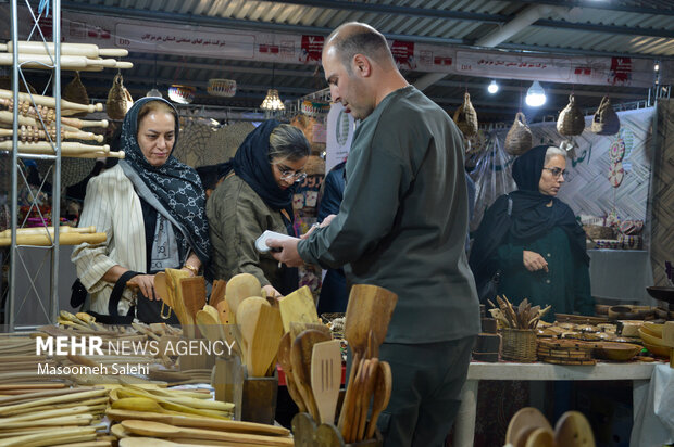 نمایشگاه صنایع دستی بندرعباس