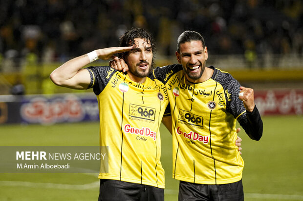 لیگ برتر فوتبال ؛ سپاهان اصفهان و چادرملو اردکان