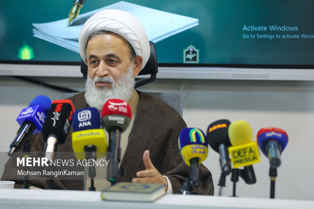 نشست فراخوان نقطه سرخط