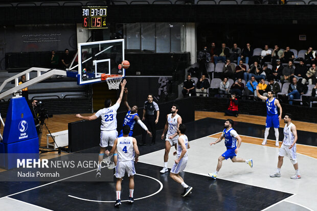 لیگ برتر بسکتبال - استقلال و پالایش نفت