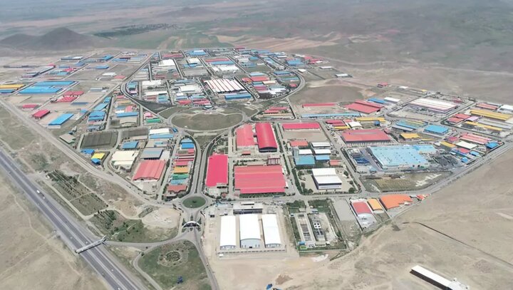 موانع صنعت در استان سمنان؛ روایت ابهام در سیاست‌ها و کمبود آب