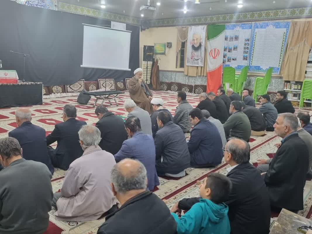 امام جمعه دشتستان: اعتکاف مدرسه‌ای برای تربیت دل‌ها و تقویت ایمان است