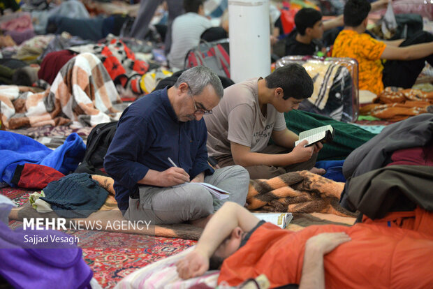 مراسم معنوی اعتکاف در همدان