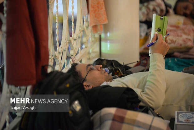 مراسم معنوی اعتکاف در همدان