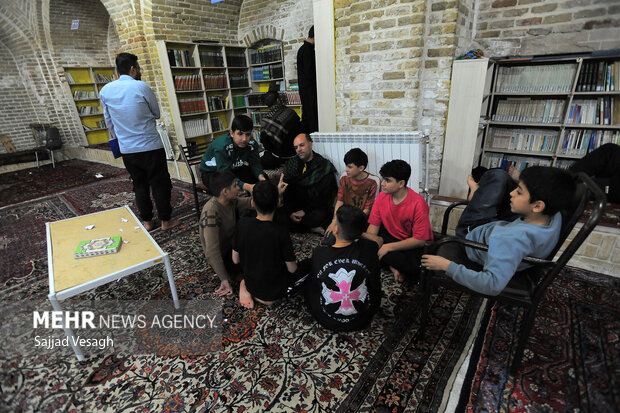 مراسم معنوی اعتکاف در همدان