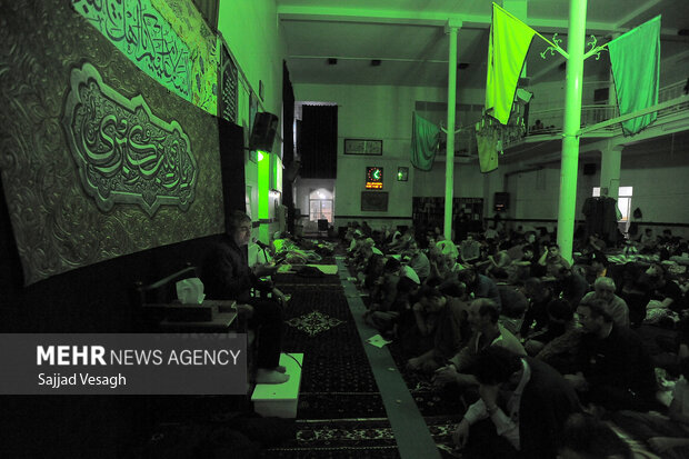 مراسم معنوی اعتکاف در همدان