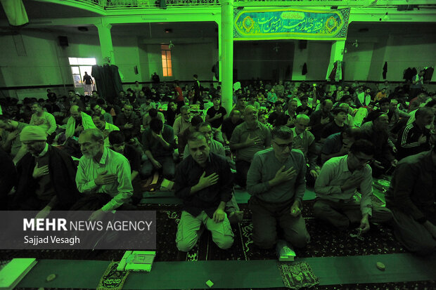 مراسم معنوی اعتکاف در همدان