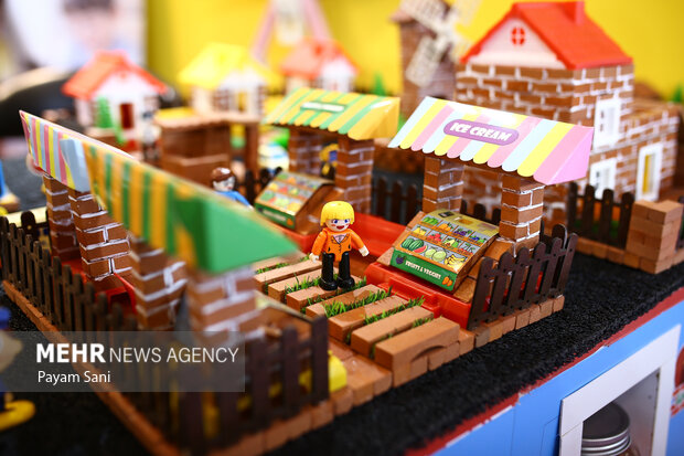بخش ترویجی جشنواره اسباب‌بازی خانواده‌ها را با بازی آشنا می‌کند