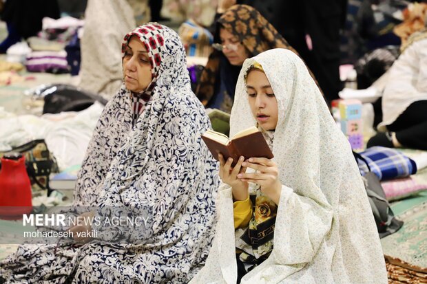 اعتکاف بانوان زاهدانی در قاب دوربین مهر