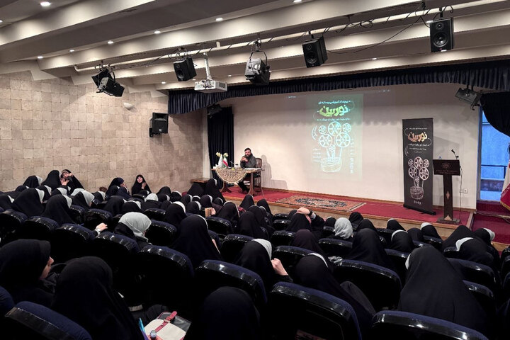 دختران هنرستانی در «نوربین» فیلم مستند می‌سازند