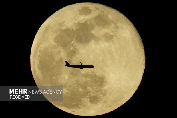 ماه گرگ، اولین ابرماه سال ۲۰۲۶