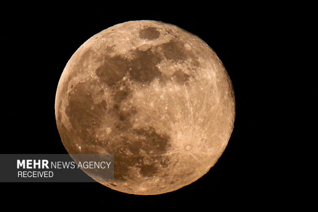 ماه گرگ، اولین ابرماه سال ۲۰۲۶