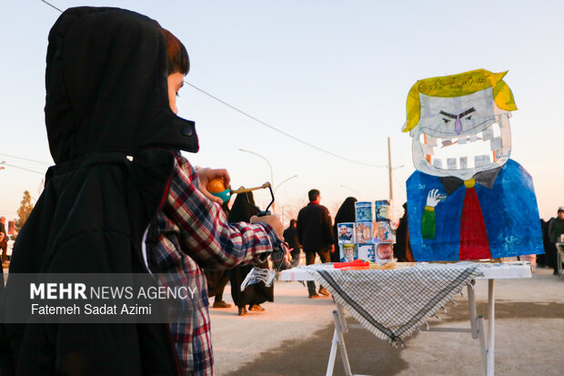 پیاده‌روی خانوادگی به یاد سردار دل‌ها در قم