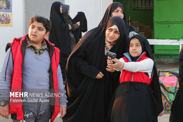 پیاده‌روی خانوادگی به یاد سردار دل‌ها در قم