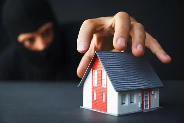 جعل و فروش ۱۰ هزار متر زمین در غرب تهران