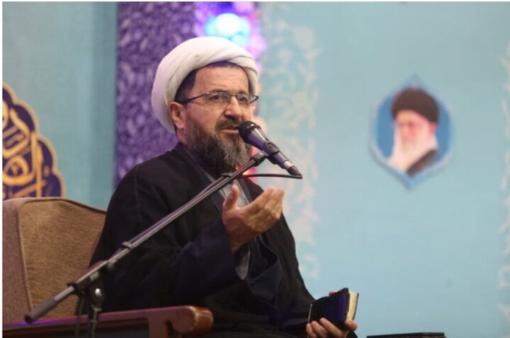 حجت الاسلام ماندگاری: نماز ستون تربیت جامعه مؤمن است