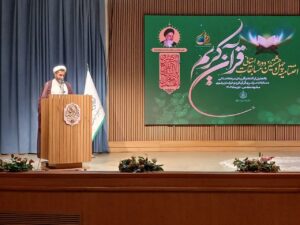 ۱۵۰ برگزیده قرآنی خراسان رضوی تجلیل شدند